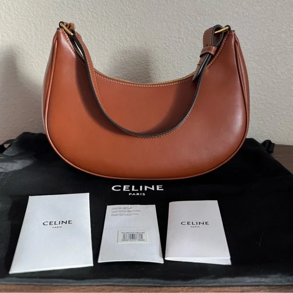 NEW CELINE Medium Ava Calfskin Leather Triomphe Shoulder Bag - Picture 5 of 9
